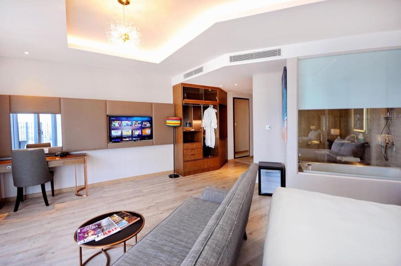 Panorama Beachfront Nha Trang Exterior foto