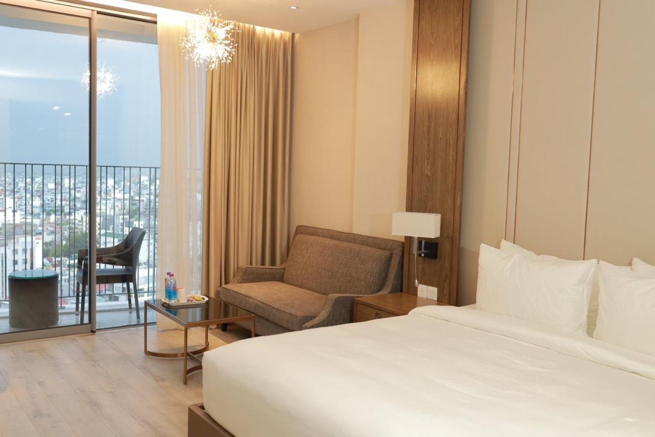 Panorama Beachfront Nha Trang Exterior foto