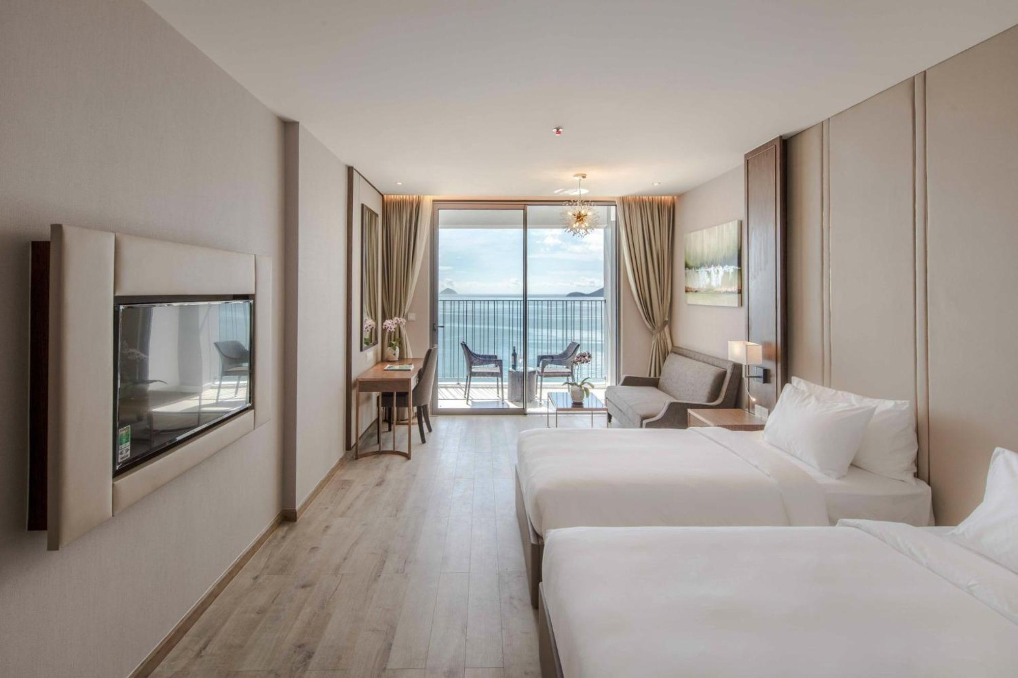 Panorama Beachfront Nha Trang Exterior foto